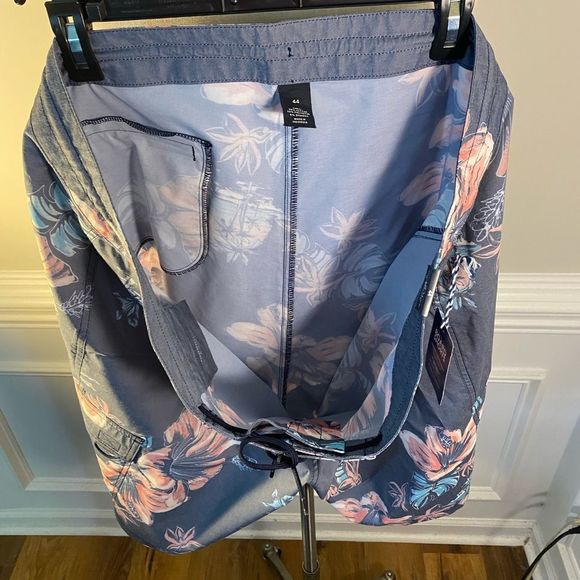 ROUNDTREE & YORKE men Board shorts(88) - Picture 2 of 12